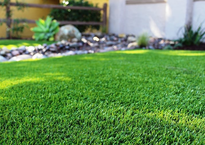 Fresno Homebuilders Make Artificial Grass Standard