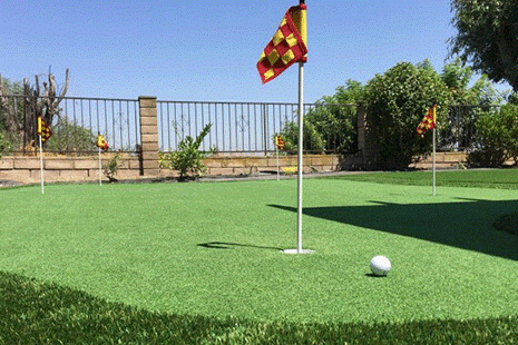 solution-putting-green-intro